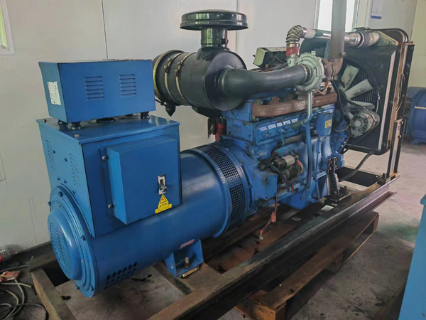 宜章100kW柴油发电机组使用多级机油有哪些优缺点？